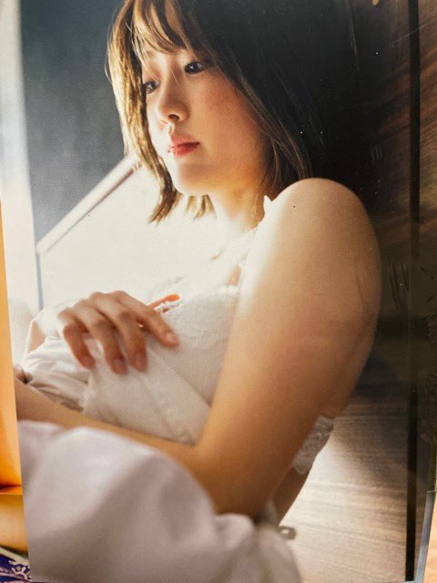 樋口日奈写真集