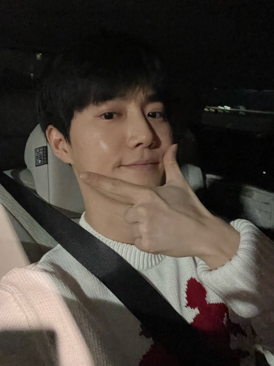 forkimbunny's tweet photo. 💌🐰

I'm so happy https://t.co/DxxijHyrkf