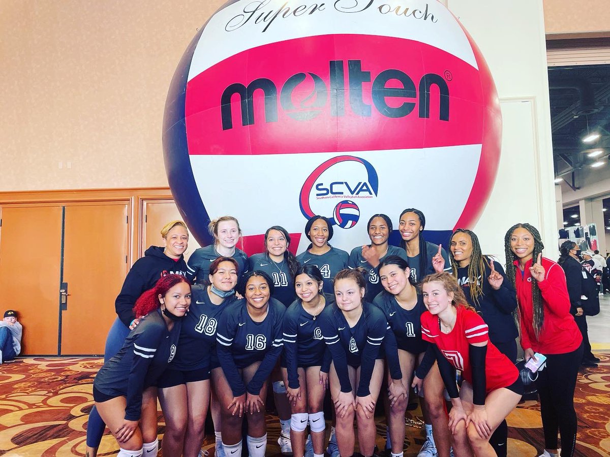 RaulCaz101's tweet photo. We are off to the Windy City National Qualifier this wknd… Good Luck Girls!!  Parents let’s bring the same Energy to support these awesome Athletes.
@weissvolleyball @MaxVolleyball https://t.co/d04iW6SMCI