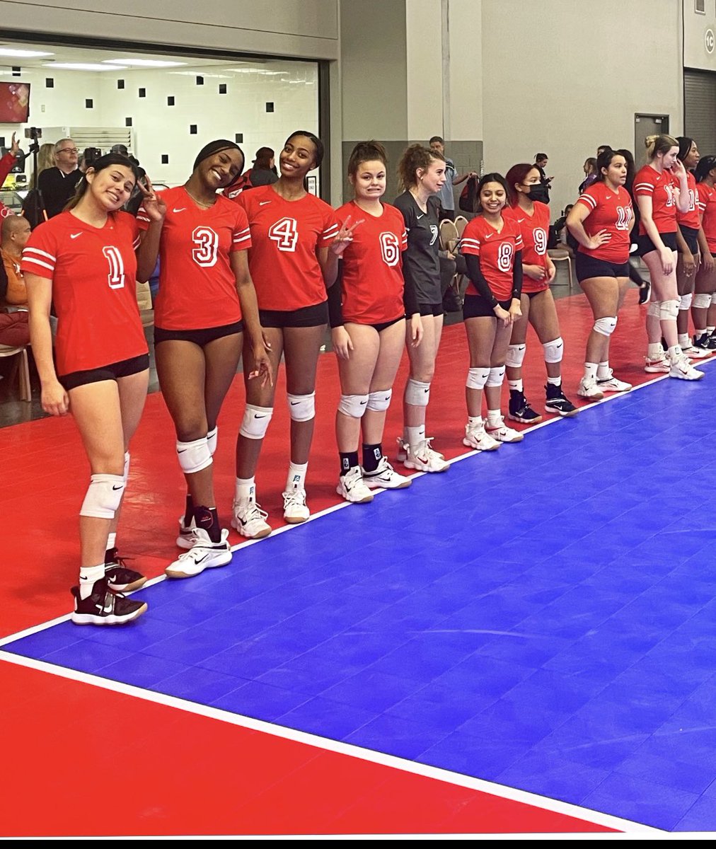 RaulCaz101's tweet photo. We are off to the Windy City National Qualifier this wknd… Good Luck Girls!!  Parents let’s bring the same Energy to support these awesome Athletes.
@weissvolleyball @MaxVolleyball https://t.co/d04iW6SMCI