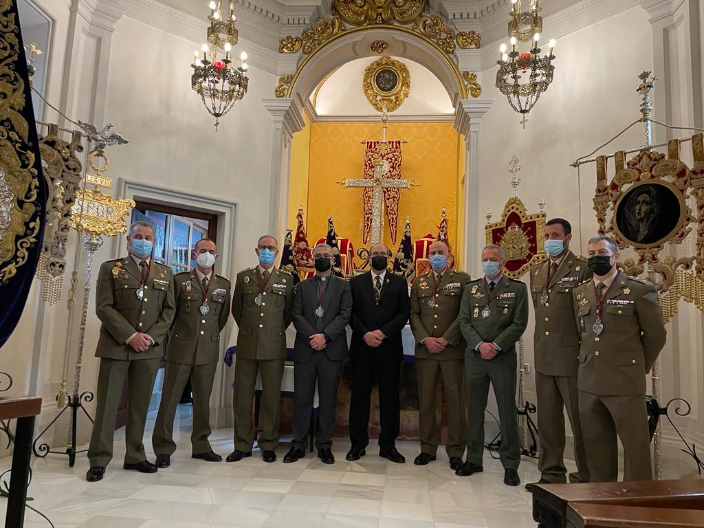 Zamarrilla's tweet photo. [GALERÍA 1/2]
Acto de entrega de distinciones e imposición de medallas a la comisión del Arma de Caballería. https://t.co/yZOWnjk9JN
