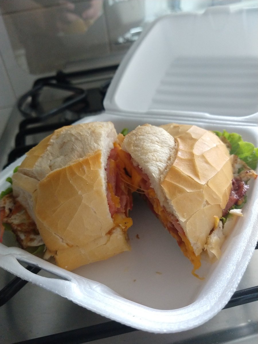 cswada's tweet photo. Lanche! https://t.co/0RPhUux5Ss