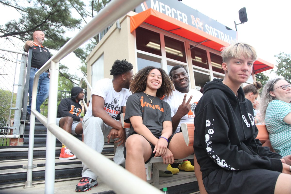 MercerFootball's tweet photo. We had a good time cheering on @MercerUSoftball yesterday 🐻

#RaiseTheBar | #RoarTogether https://t.co/M4D1zL7alJ