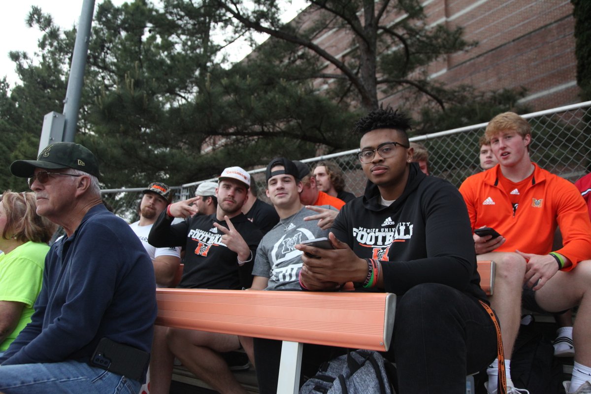 We had a good time cheering on <a href="/MercerUSoftball/">Mercer Softball</a> yesterday 🐻

#RaiseTheBar | #RoarTogether