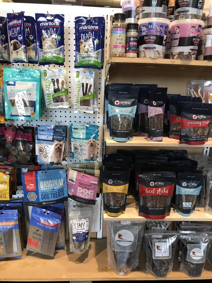 mallofthesouth's tweet photo. #FeaturedStore
Life is short. Spoil your dog.πΆπΎ
Raise your hand if your doggo is your best friend. π Spoil your bestie with comfort this winter. Pop past @Absolute_Pets and shop their wide range of pet beds, food and accessories.πβπ¦Ίβ€οΈ https://t.co/YjRWTy2uwp