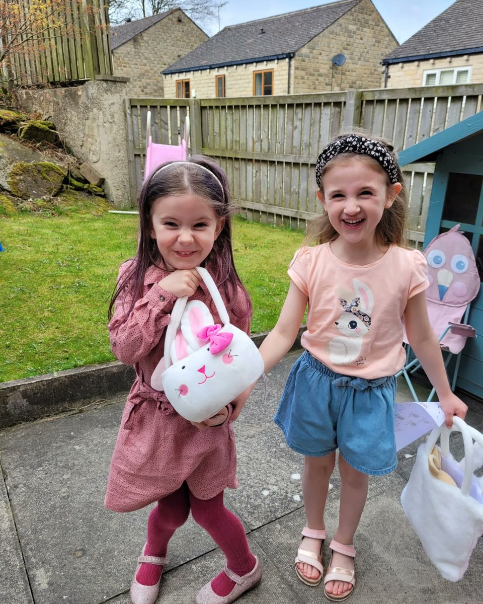 lucyjoymac1's tweet photo. L and C have been egg hunting 🍫🐰🐣 Happy Easter 🐰🐣🍫 @foundmelthamce https://t.co/7hnQrko1FJ