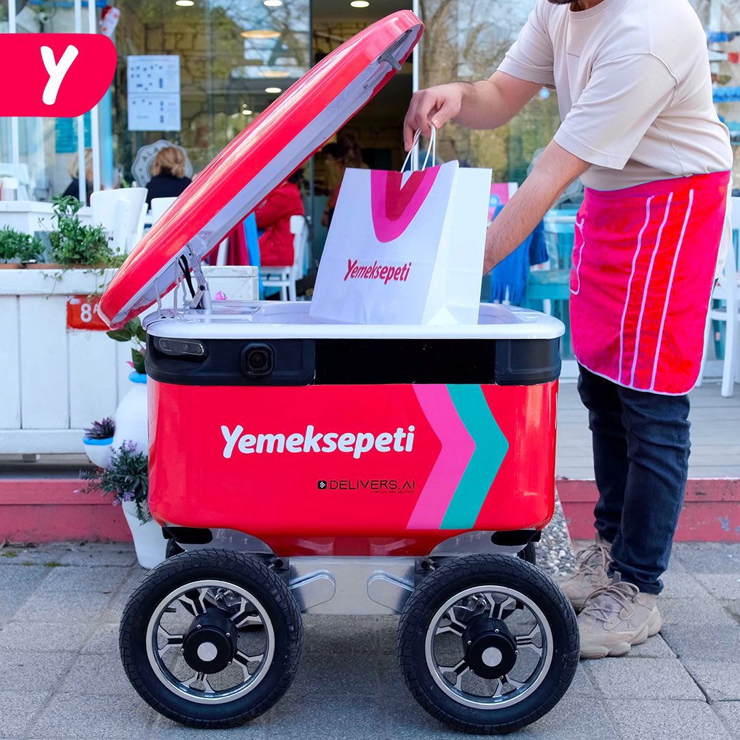 DELIVERS.AI tweet media