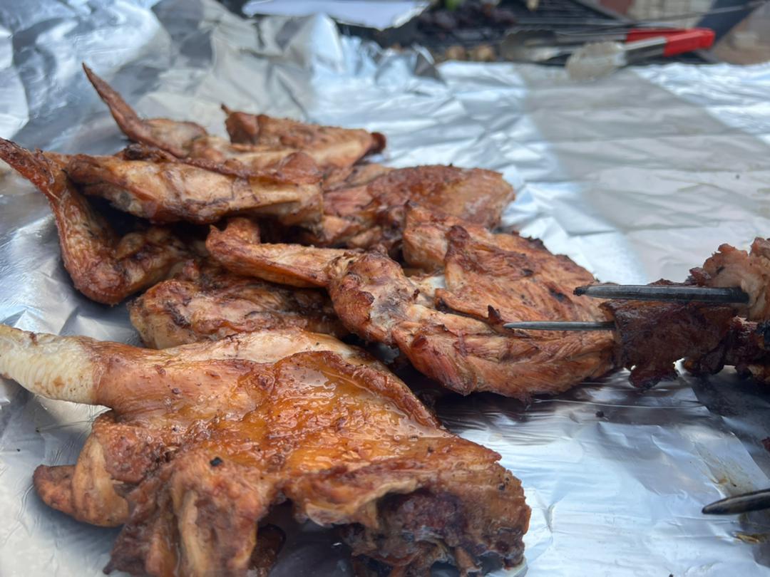 ToutEvents_'s tweet photo. Our night can't be ROYAL with out a feast. That's why we have a buffet of Nyama Choma all aligned up for you. Find us @WarehouseUg Bugolobi opposite Gaz petrol station. The party kicks off from 7pm to late.

#RoyalNight https://t.co/B2JICTuYOI