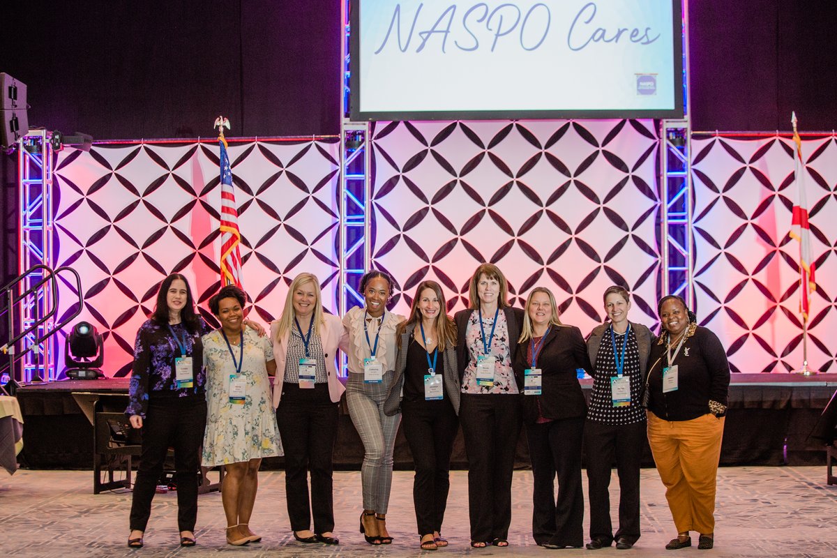 FloridaDMS's tweet photo. The State Purchasing family @FloridaDMS joins NASPO and fellow state procurement professionals to support @embracefam which supports foster youths into transitioning into society. 
#Exchange2022 #NASPOExchange #StatePurchasing #TeamDMS #networking #volunteer #embracefamilies https://t.co/o0kzM7BIIc