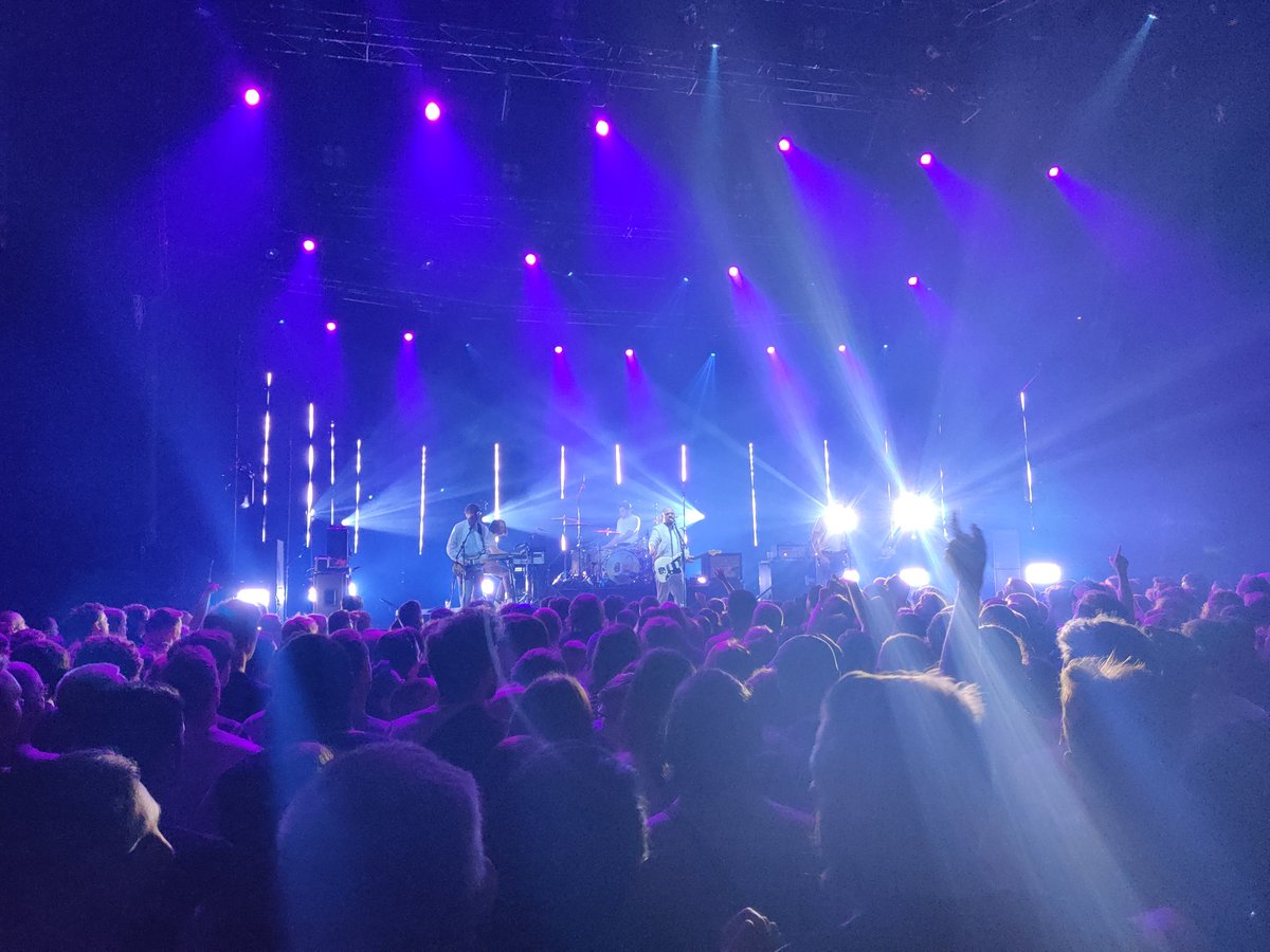 World class set from <a href="/E_E_/">EverythingEverything</a> last night at the Roundhouse. The new singles are superb, can't wait for the new album.