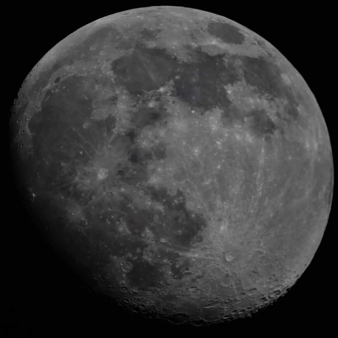 David_Scanlan's tweet photo. Last nights #moon #astronomy #astrophotography https://t.co/Fcuu644Giu