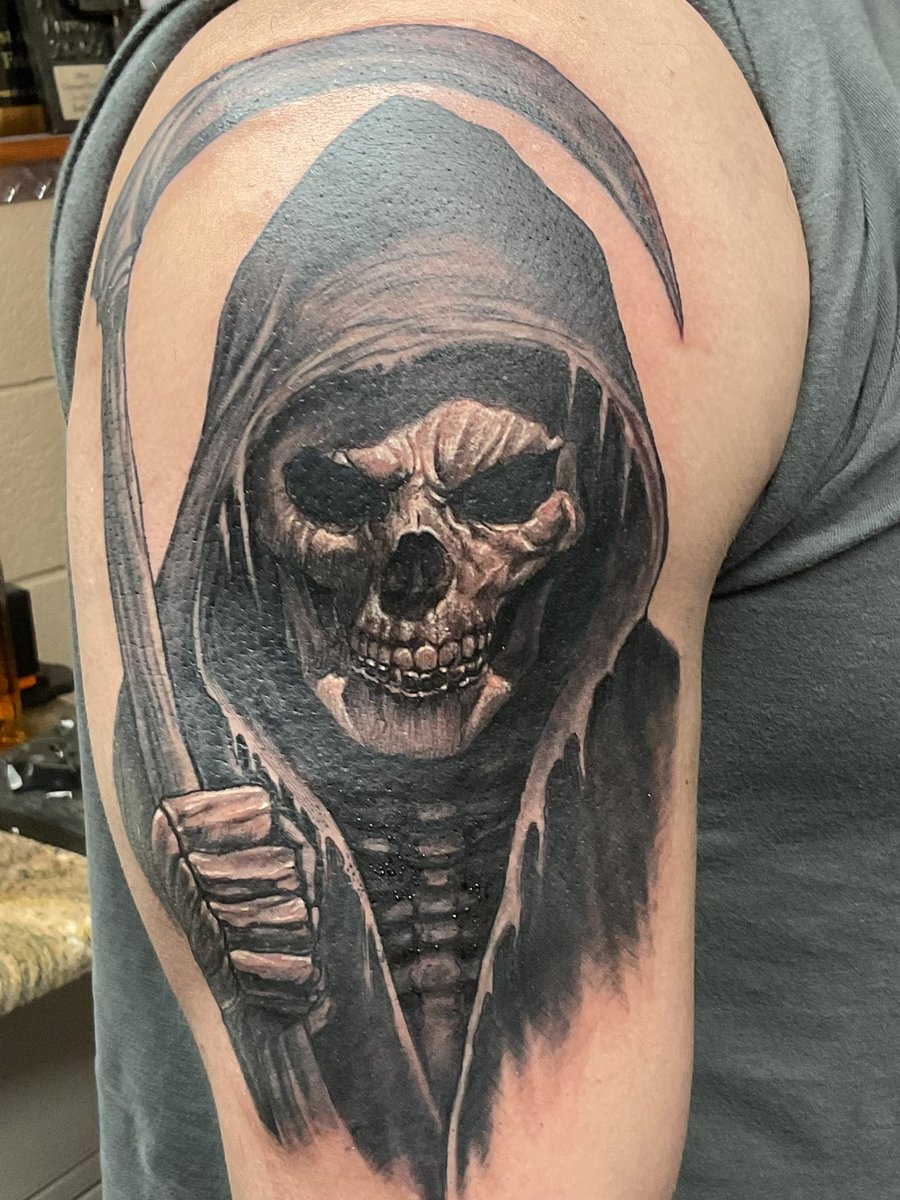 Marshalltattoo's tweet photo. #reaper #h2ocean #eternalink #heliostattoo #axys #neitat #skullish https://t.co/WGy5uaUbAr