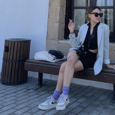 gulgurell's tweet photo. #NewProfilePic bitches 🍸✨ https://t.co/iuTqnzMwY4