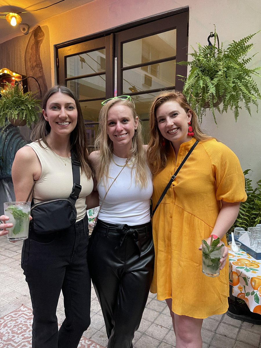 tinacpowell's tweet photo. Thank you ladies for an exceptional ending to an amazing experience @ShawnaOhm @Torischerer @Salexander901 #ExchangeETF https://t.co/zKD2cmO8mD