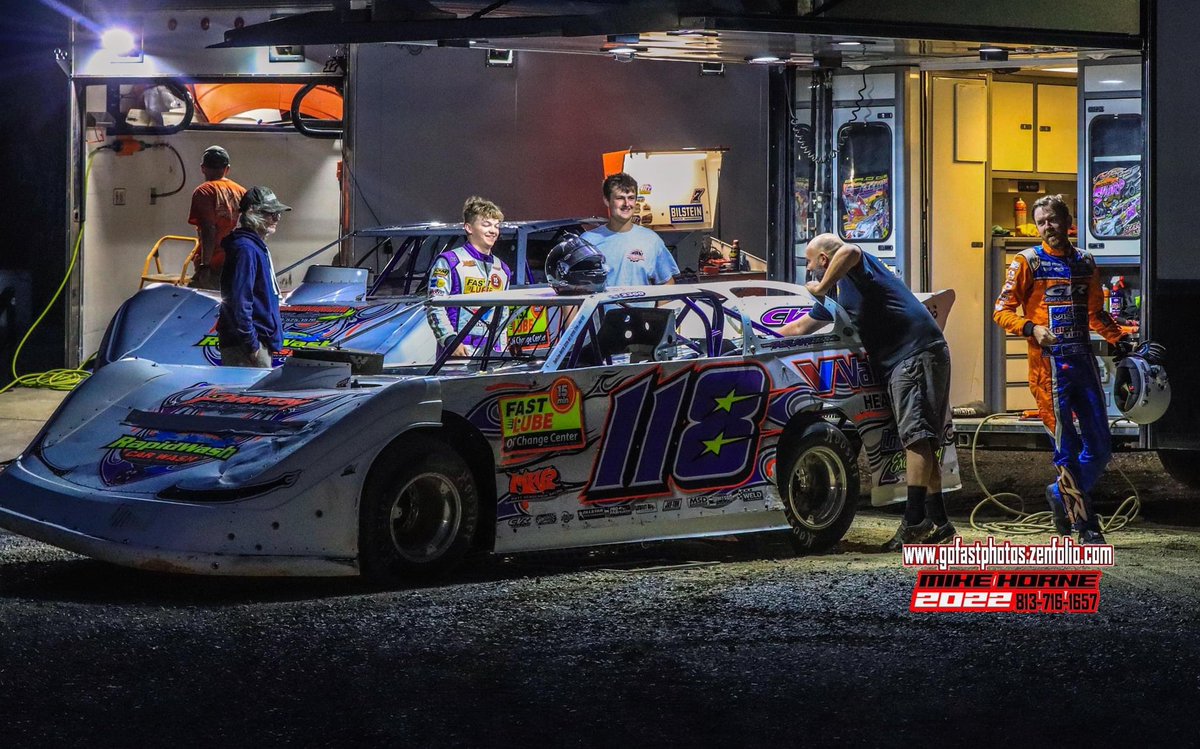 MHenderson17's tweet photo. Time to go to work tonight @TheGap_VolSpdwy. $20,000 to win fighting with the best in the business. If you canβt come, tune in on @FloRacing. Thank you @VisionWheelInc & @DiscountTire for keeping us rolling! #ForTheLittleGuys https://t.co/GKA2quZUQq