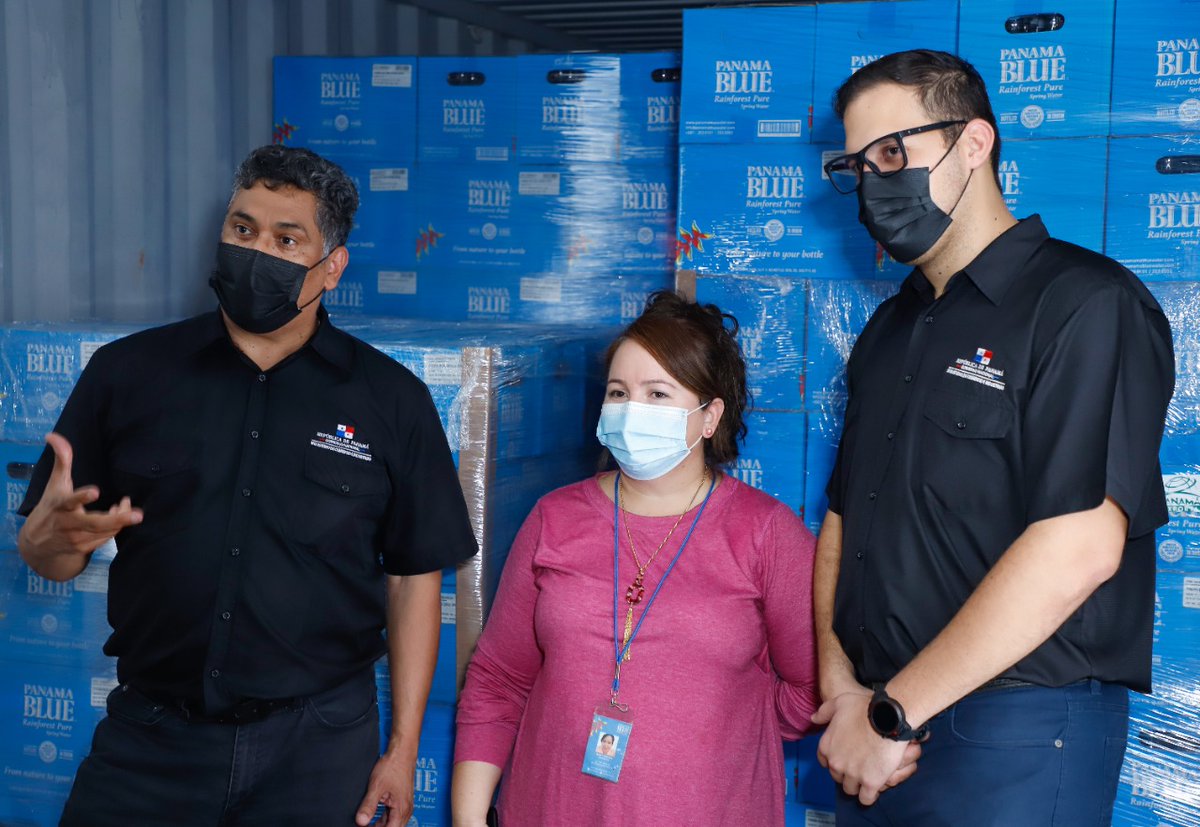 ItasLaw's tweet photo. ¡Enhorabuena! La empresa @PanamaBlueWater envió contenedor con más de 700 cajas de agua embotellada con destino a Curazao. @MICIPMA #PanamaExporta #ItasLaw https://t.co/EBt0X24rdR