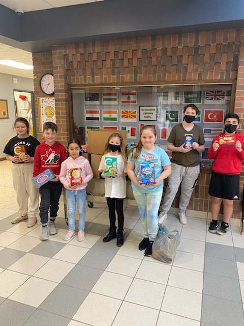 HJLassaline's tweet photo. We are so proud of 2/3 Piraine, 2/3 Ferrone, and 6 French who collected food and donations as part of their Lenten journey!  All items will be donated to our local parish to help those in need within the community.  

#lentinaction https://t.co/IXoJLkHdL0