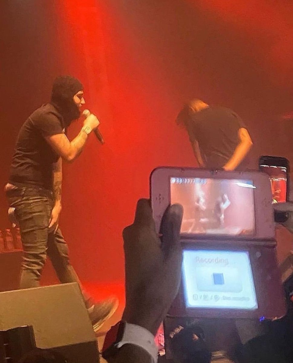 LÉTONNAI 🍂 (@letonnaii) on Twitter photo 