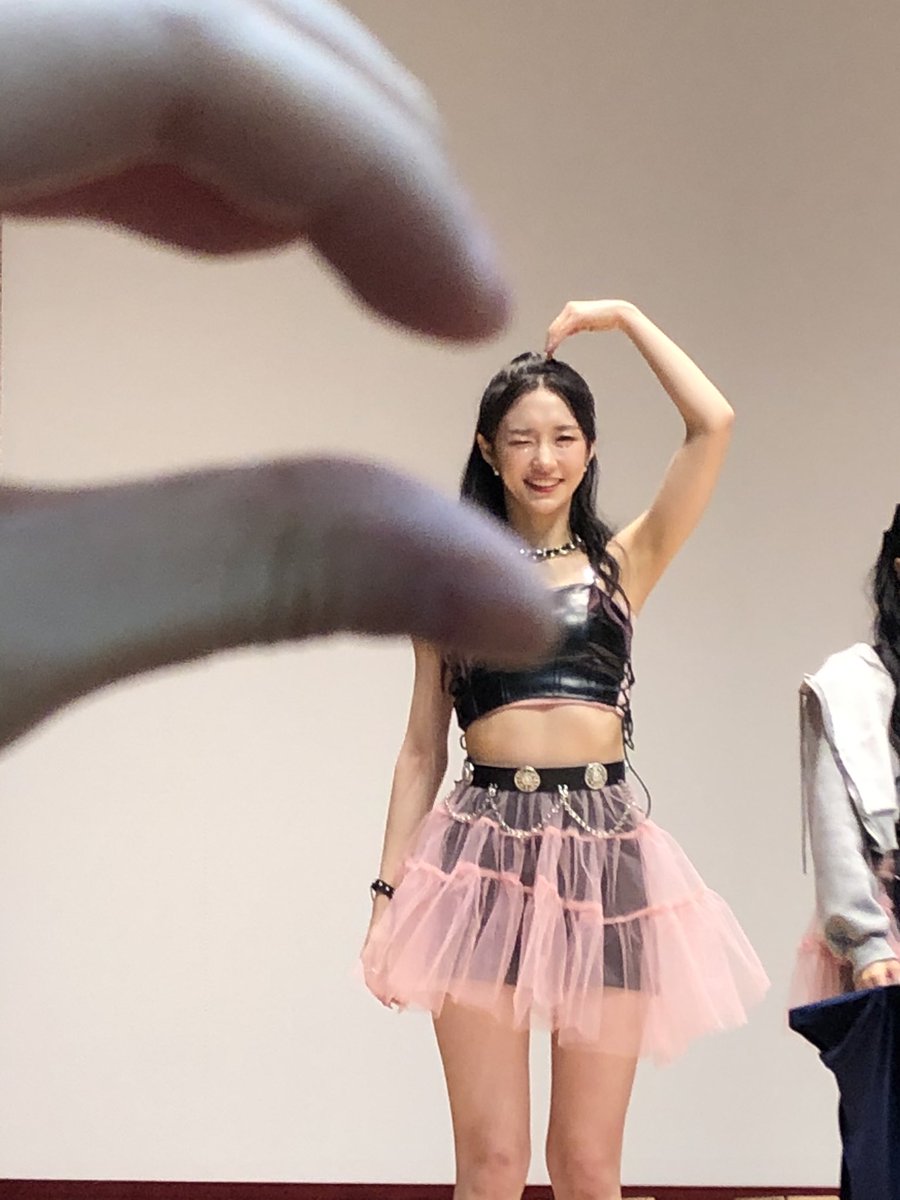 315myviolet's tweet photo. 오늘의 지은이💓 https://t.co/T8bjfrq0Cj