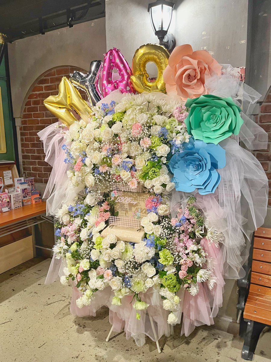 amipeko380's tweet photo. 一般キャン待ちで最後の最後に奇跡的に入れた卒業公演。
何よりもみゃおが声を大にして悔いはないと言ってて良かった😢
12年間AKBのみゃおを応援できて本当に幸せでした。好きになってよかったって心から思います。これからもみゃおたなことに変わりはありません！これからのみゃおの人生に幸あれ🌟！ https://t.co/g4ZKD6YlKD