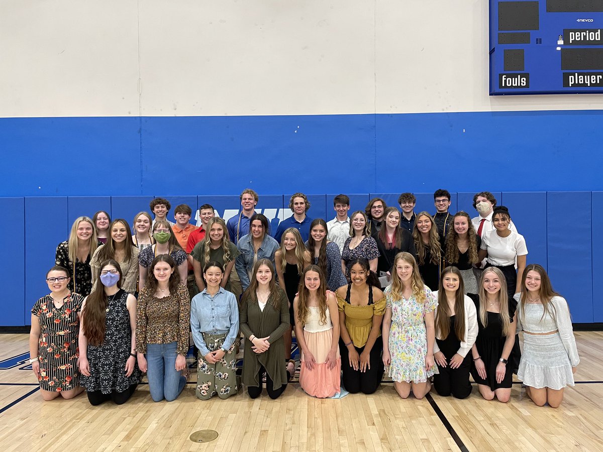 MMS_Ferguson's tweet photo. 2022 National Honor Society Induction. What a great group of kids! #bluedevilway https://t.co/QCsfjEibFY