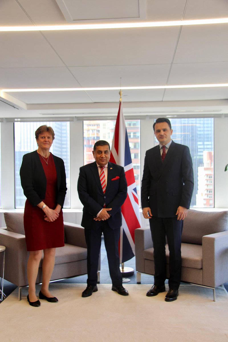 Positive meeting with <a href="/TajikistanPRUN/">Jonibek Hikmat</a>, Jonibek Hikmat, yesterday discussing cooperation on key issues including              

- Russia/Ukraine 

- Afghanistan 

- Climate change 

- #humanrights

Look forward to working closely with 🇹🇯as we mark 30 years of diplomatic relations