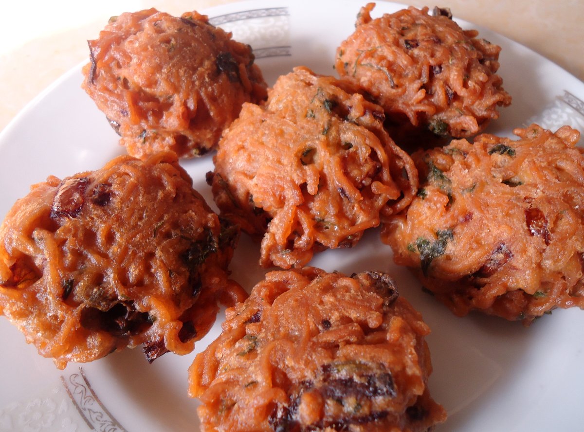 CWShahida's tweet photo. Yummy Super Crispy Noodles Pakora Recipe
Very easy Recipe
Full Recipe: https://t.co/eO3aCj3ZHZ
Like, Comment and Share https://t.co/xLlrZbY5us