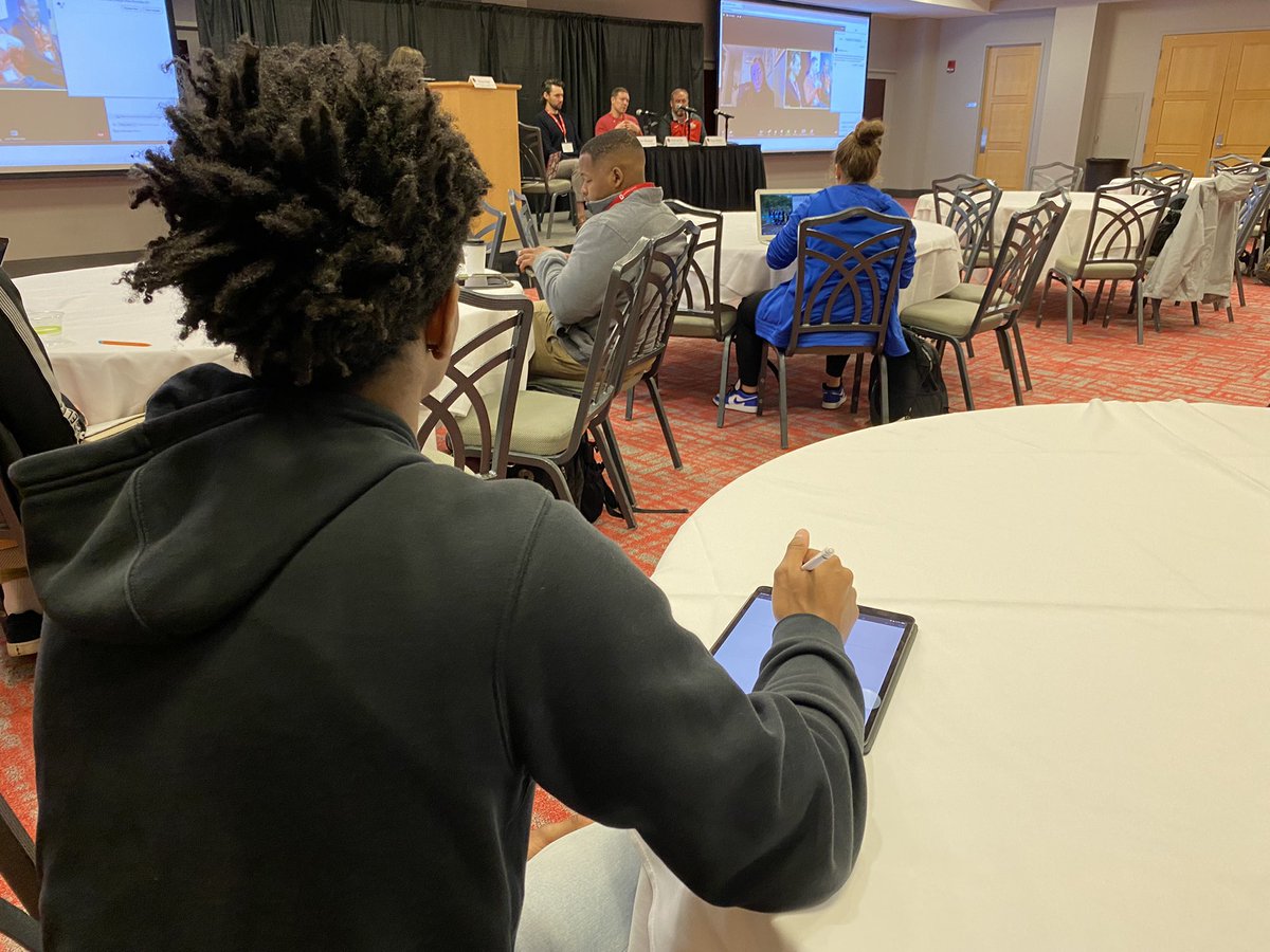 SportsSociety's tweet photo. Inspiration can come from your competitors, but know your brand and what can make you stand out among them all. #CreativeCon https://t.co/Bvn6dAthJi