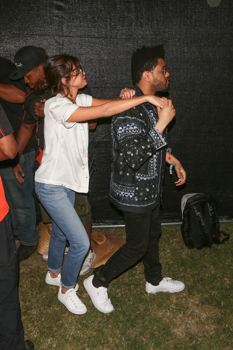 ThrowbackSeIene's tweet photo. April 14, 2017: Selena at Coachella in Indio, California https://t.co/8raQH8En9D