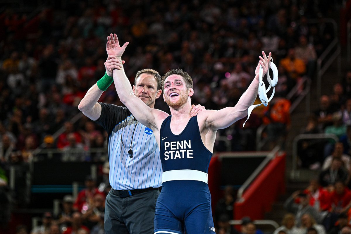 CHAMPION SPOTLIGHT /
Nick Lee - Sr. - Evansville, Ind. /
2X NCAA Champion (2021, 22) /
5X All-American (2018, 19, 20, 21, 22) /
B1G Champion /
3X NWCA First Team All-Academic /
3X Academic All-B1G /
22-0 this yr. - 6 MD, 4 TF, 2 F /
118-13 career - 40 MD, 27 TF, 18 F /
#PSUwr
