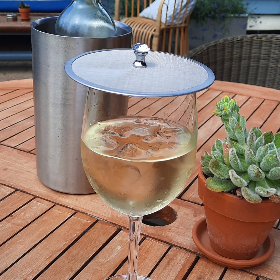 Getting ready for the Easter weekend &amp; warm weather! 😎 #Easter #LongWeekend #wine