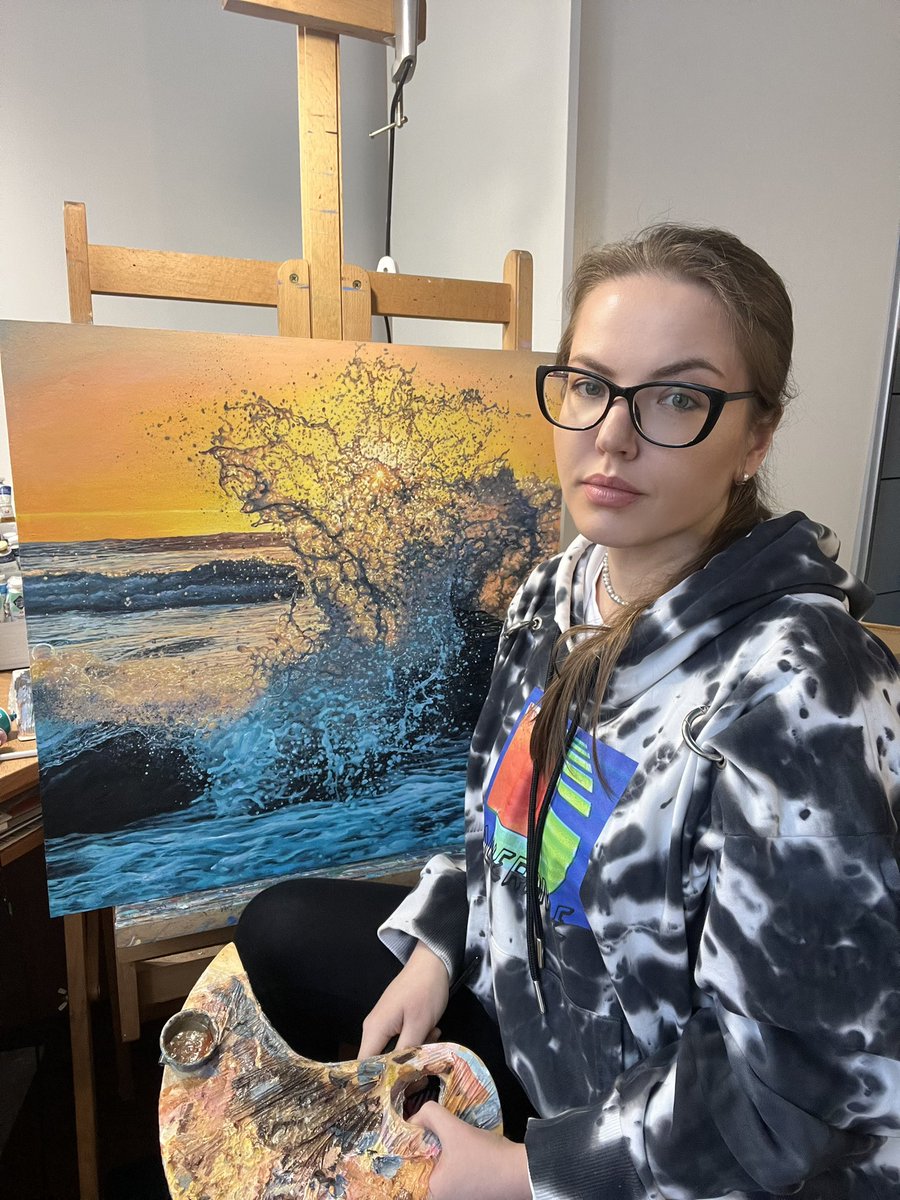 DARIDIVYA tweet media