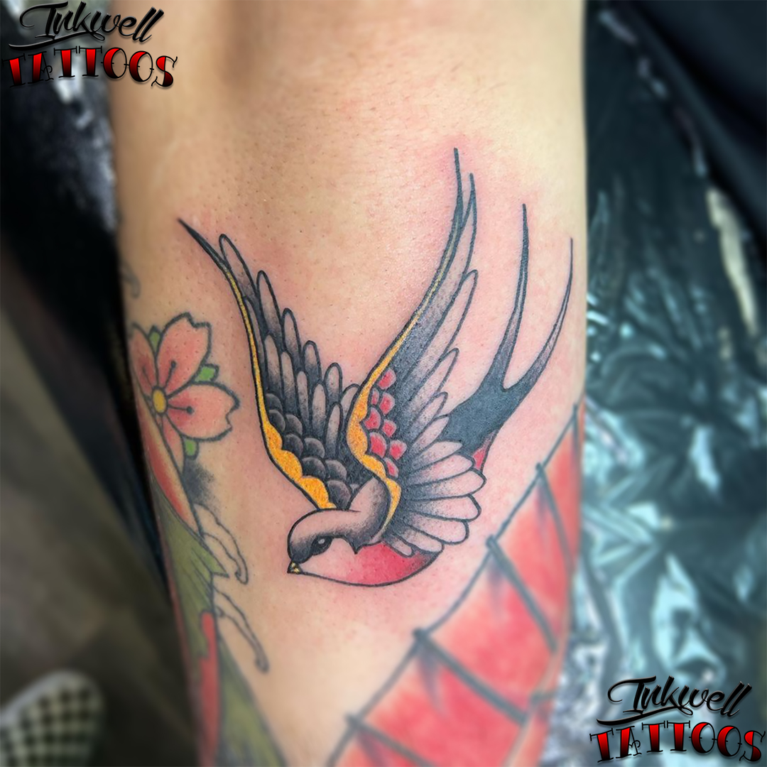 Traditional Swallow Tattoo Design - Tattoo Style - Magnet | TeePublic