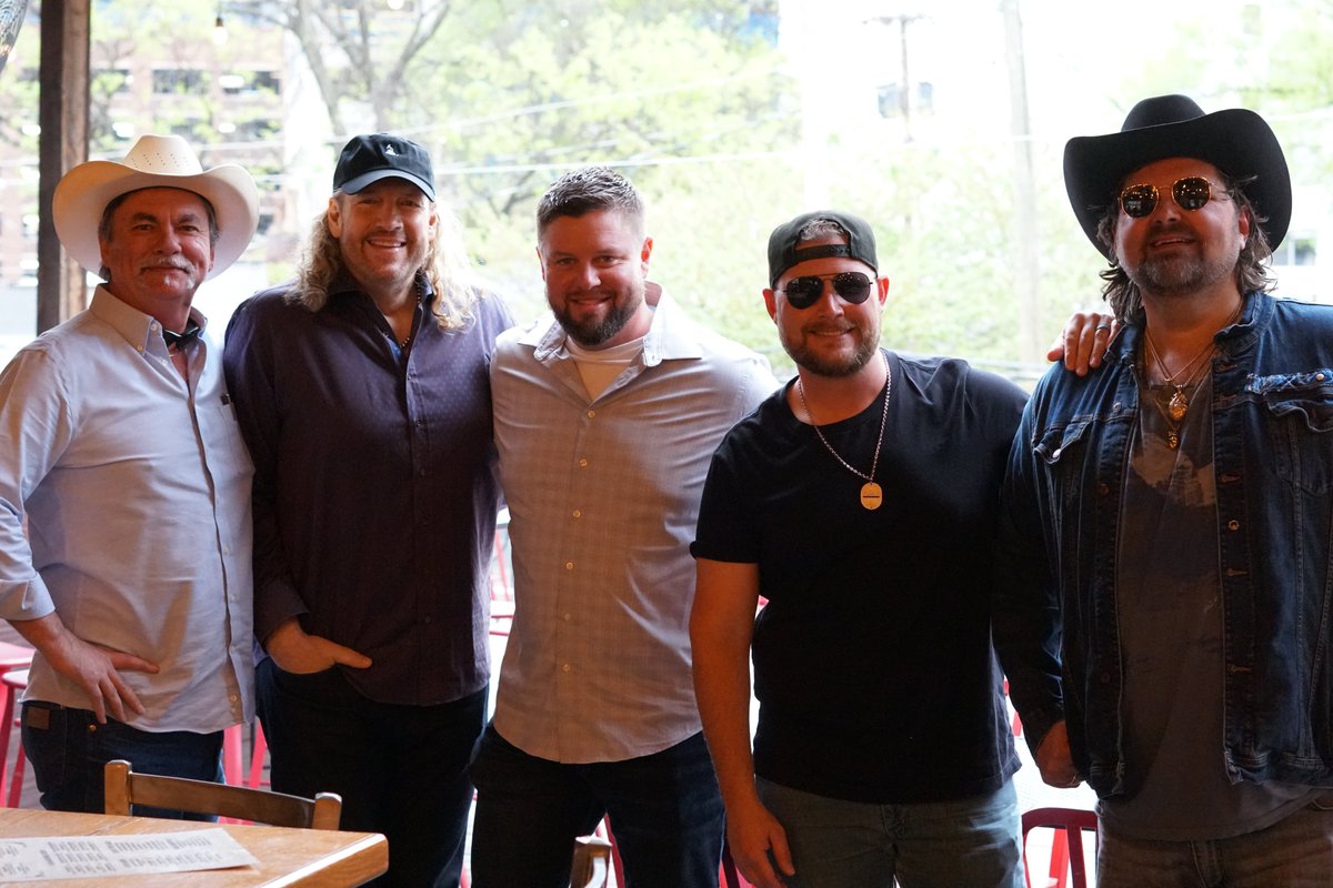 BannerMusicPubl's tweet photo. Celebrated @JamesRobertWebb's Texas Radio #1 "Stealing Home" last night! https://t.co/IV4KmvRtDk