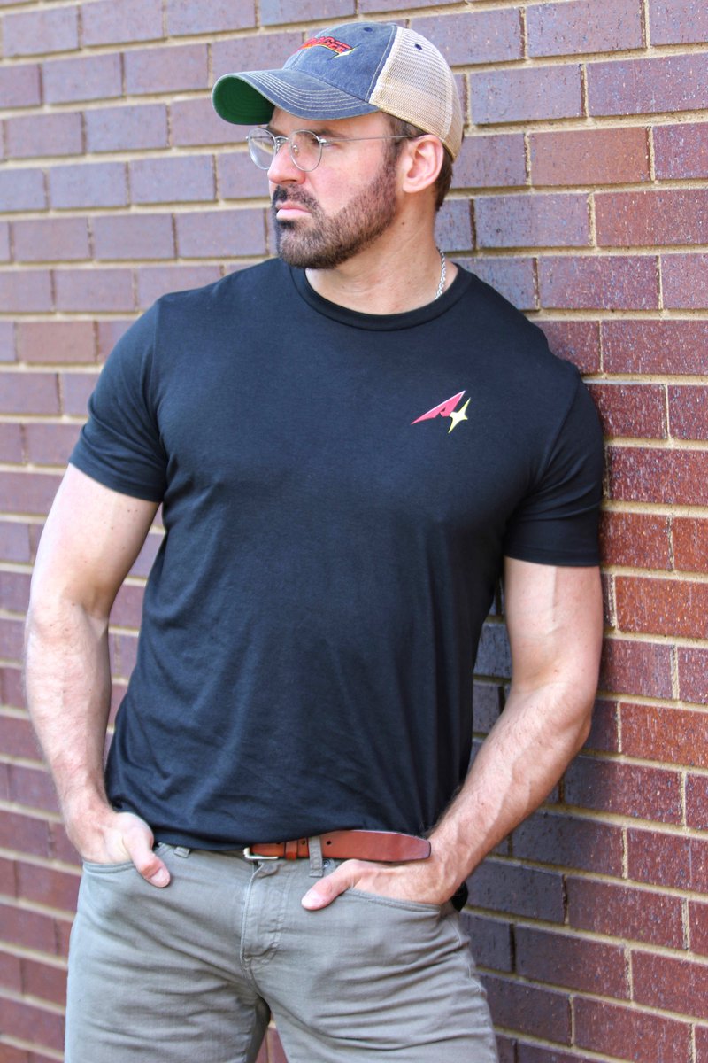 Apogee_Ent's tweet photo. 🚨 Special Apogee merch up for grabs 🚨

RT and follow us to enter to win this limited run #PAXEast2022 Apogee shirt!

Available sizes: M, L, XL

Winners will be chosen on Monday, April 18. https://t.co/vazLLZBMs6