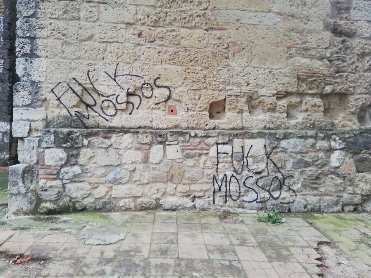 ajsantcugat's tweet photo. Les actuacions de restauració han resolt les afectacions més complexes de la pedra patrimonial. La setmana vinent continuaran les tasques de reparació. 

#CivismeiPatrimoni
#SantCugatEtsTu @mireiaingla @EstherMadrona @MuseuSantCugat @patrimonigencat @SolerPere @Nudenu https://t.co/DKCSakSCZg