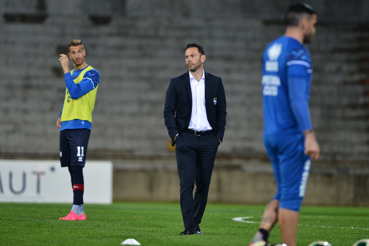PescaraCalcio's tweet photo. #warmup #PISPES https://t.co/dRANHcIbbn