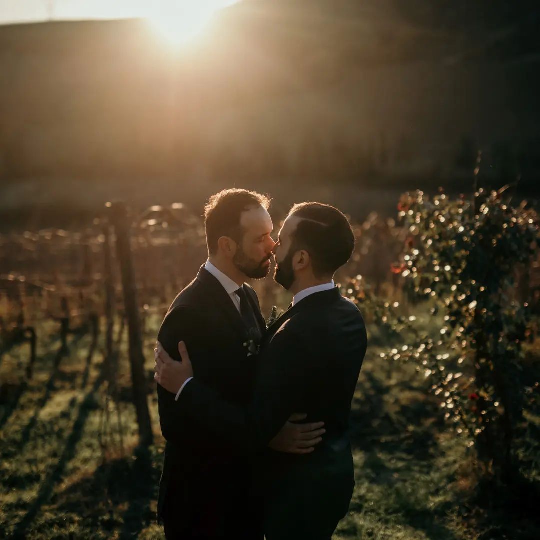 evollgbt's tweet image. Around six in ten (61%) people in the US support same-sex marriages.  💍🌈

Two beautiful grooms: Filippo &amp;amp; Giovanni (@ippoedixon) 🏳‍🌈👬
📍 - Tenuta Corbinaia

#gaypride #wedding #howheasked #lgbtwedding #gaywedding #weddingphotography #gayproposal #gaywedding #lgbtproposal