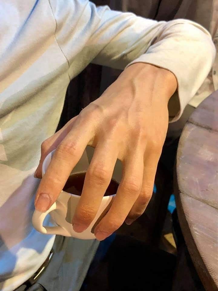 levi ackerman figure (details)