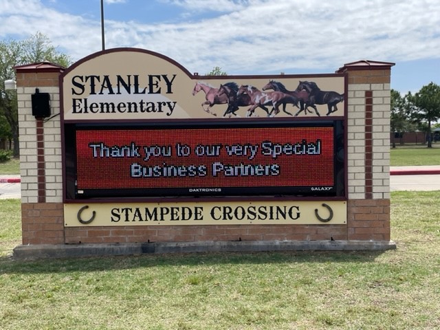StampedeLibrary's tweet image. High Five to our SPECIAL Business Partners!! Thx for all you do! #KATYISDPARTNERSTRONG @KatyISD_PIE @SSEKISD
