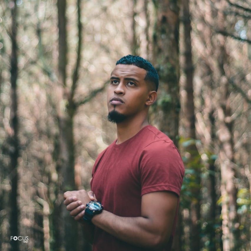 He roto mis ataduras. 
#NuevaFotoDePerfil