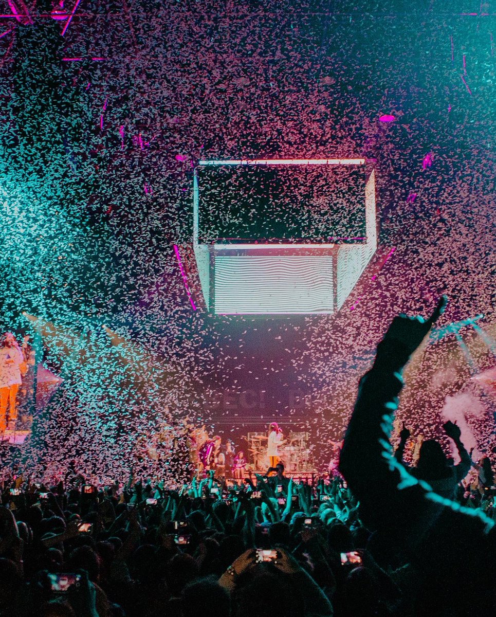 THIRTY SECONDS TO MARS tweet media