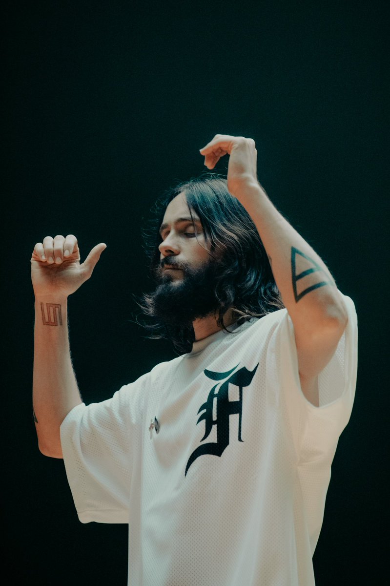 THIRTY SECONDS TO MARS tweet media