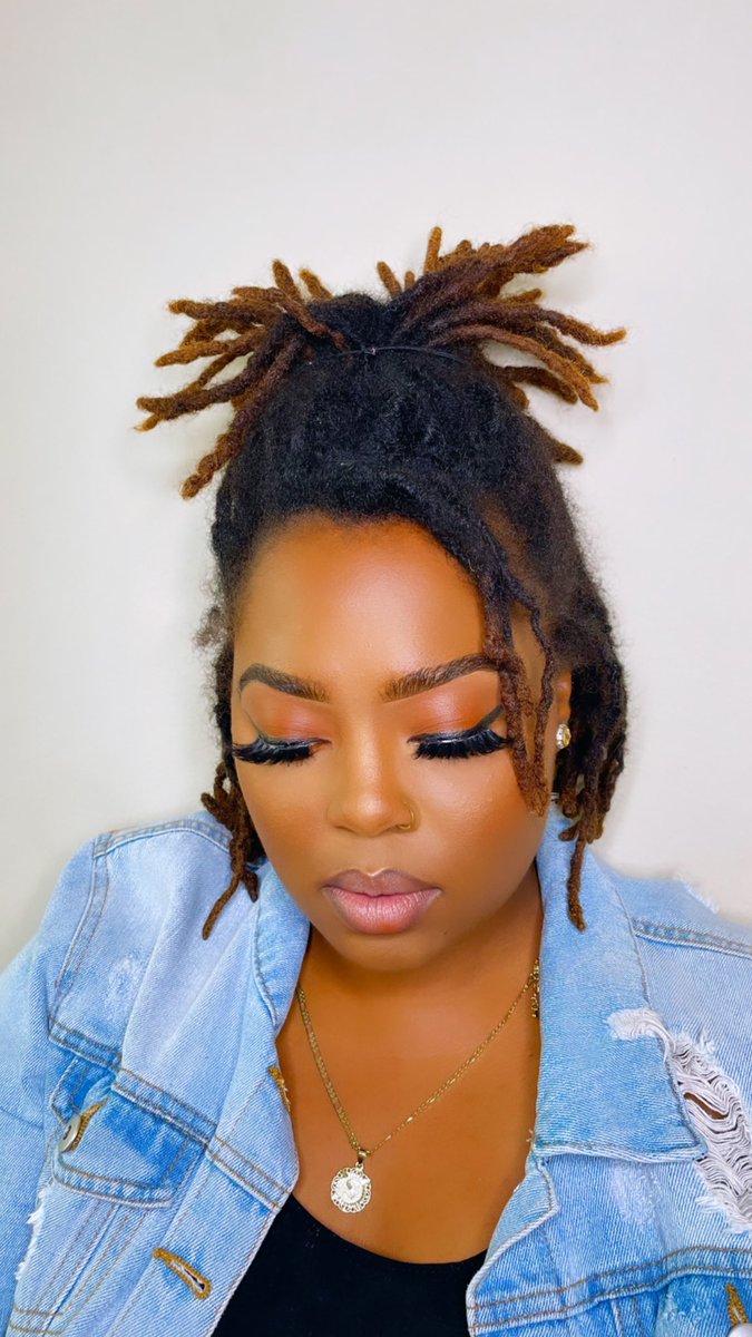 thejasmineazul's tweet photo. I need to post my work more on here! The Soft Glam Experience ✨ @ J.BellaBeauty on IG ❤️ #MUA #GAMUA #JAXMUA https://t.co/eQWpuAzdia