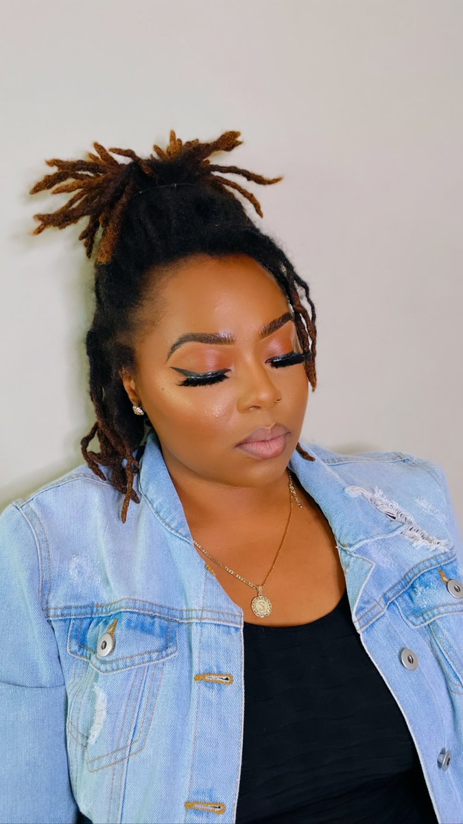 thejasmineazul's tweet photo. I need to post my work more on here! The Soft Glam Experience ✨ @ J.BellaBeauty on IG ❤️ #MUA #GAMUA #JAXMUA https://t.co/eQWpuAzdia