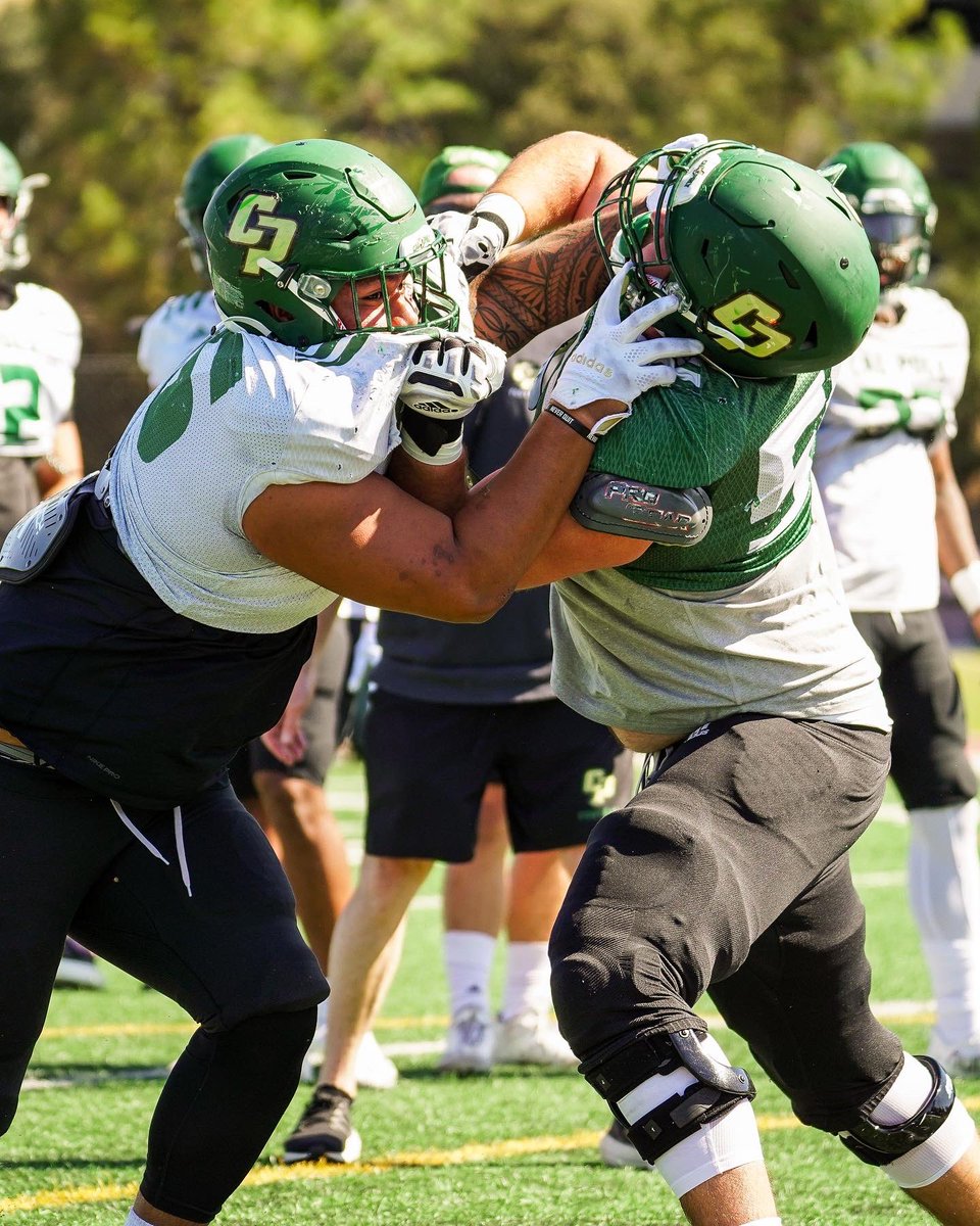 calpolyfootball's tweet photo. Welcome to the 𝙗𝙖𝙩𝙩𝙡𝙚𝙛𝙞𝙚𝙡𝙙.

#RideHigh | #TheClimb https://t.co/r8w6PnQgkF