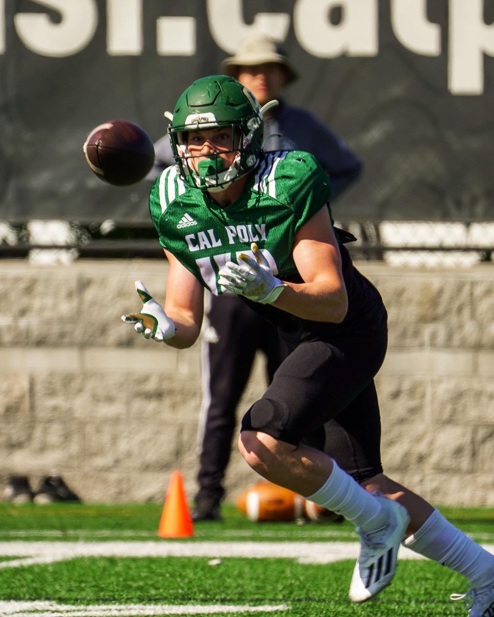 calpolyfootball's tweet photo. Welcome to the 𝙗𝙖𝙩𝙩𝙡𝙚𝙛𝙞𝙚𝙡𝙙.

#RideHigh | #TheClimb https://t.co/r8w6PnQgkF