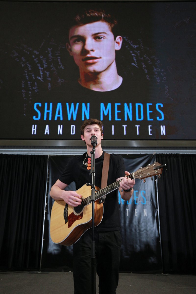 MTV's tweet photo. SEVEN YEARS AGO TODAY... 

@ShawnMendes released his debut studio album, #Handwritten. 💙 https://t.co/mXykAx7ug6