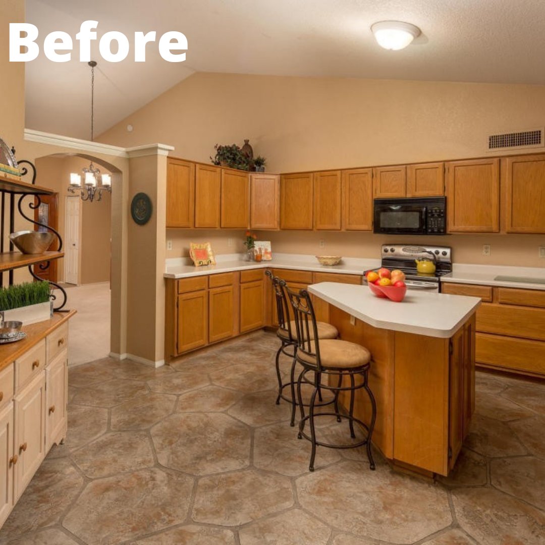 Crisp and clean, transformation achieved! Kaitlyn Wickware from Structures Cabinet + Design transformed a dated kitchen into an absolutely stunning space! 650 Painted Harbor: spr.ly/6019KNGtt #waypointlivingspaces #remodel #design #home #kitchen #renovation #remodel