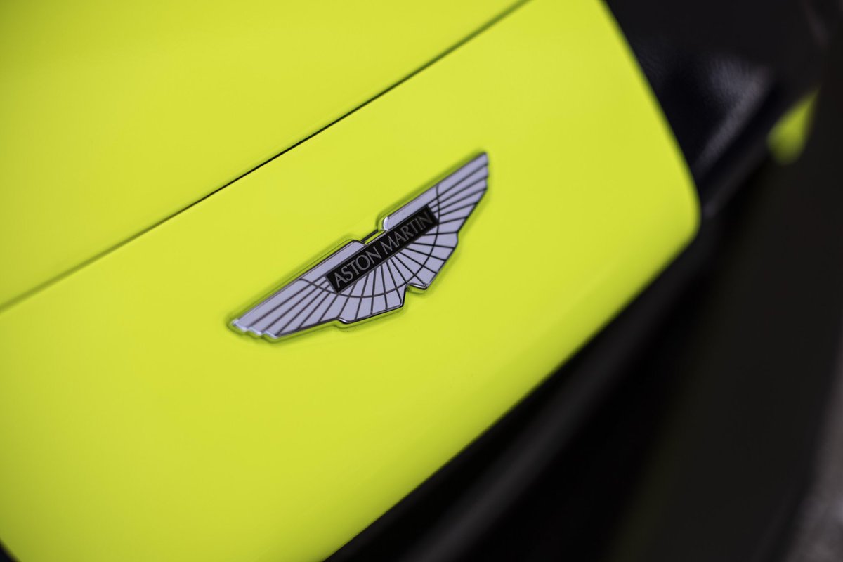 Doesn’t matter what angle you choose; the Aston Martin Vantage GT3 looks 🔥.

📸 @andrewferraro